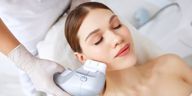How Fat Freezing and HIFU Work Together? 4 book a personalised consultation of Fat Freezing and HIFU Together Newmarket